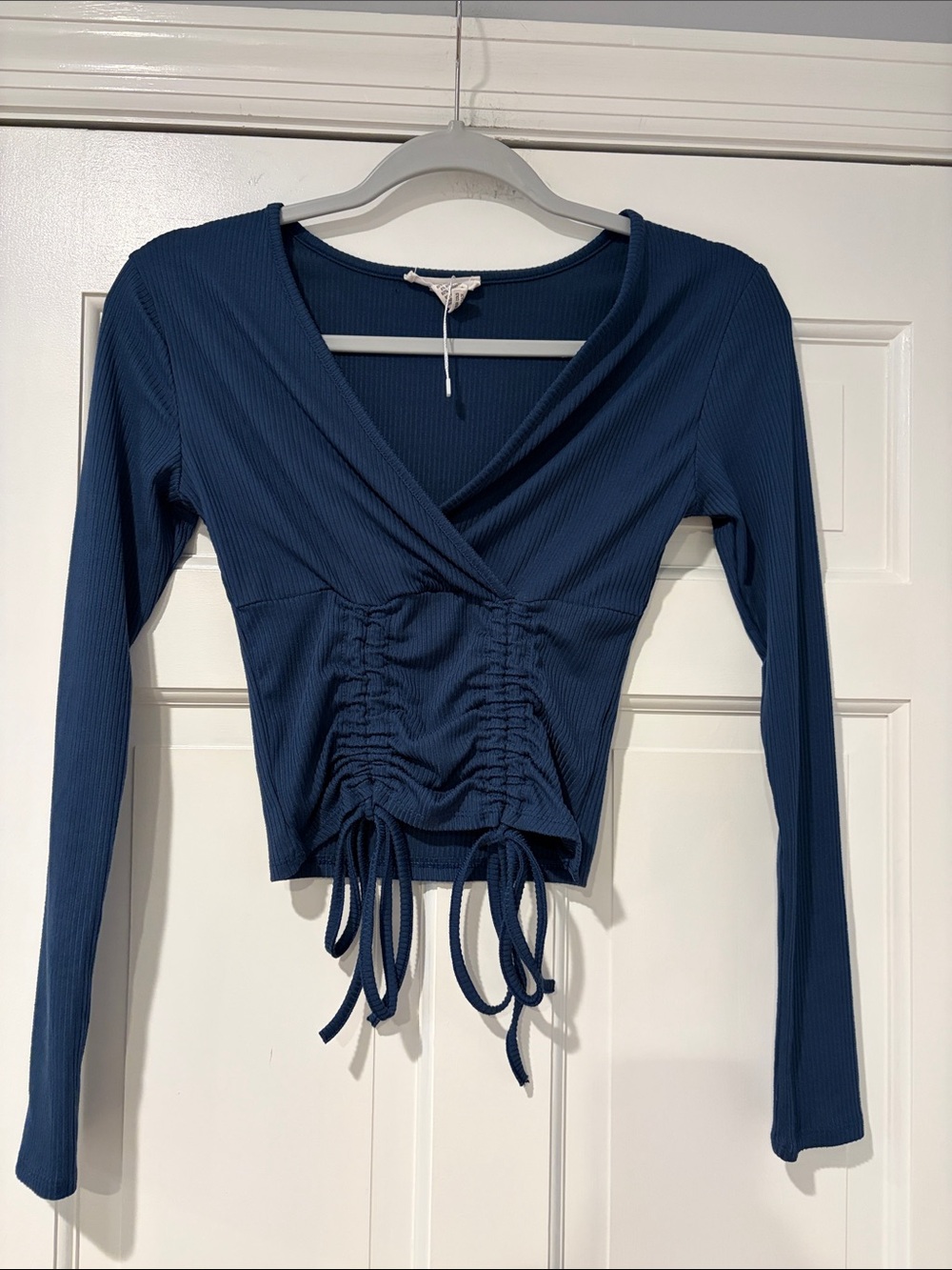 Navy Ribbed Long-Sleeve Ruched Tie-Front Crop Top